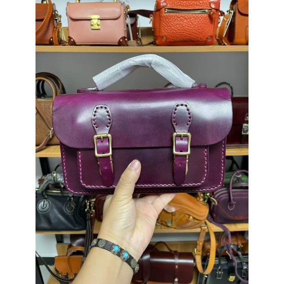 Handmade thickened oil-waxed vegetable-tanned leather messenger bag